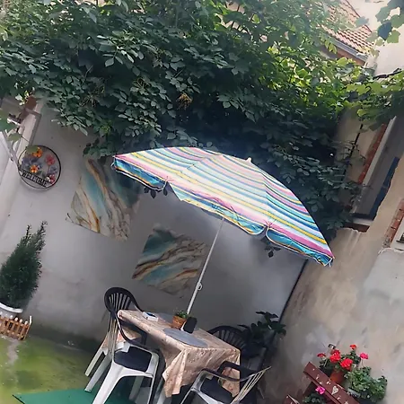 Apartman Garsoniera Lary